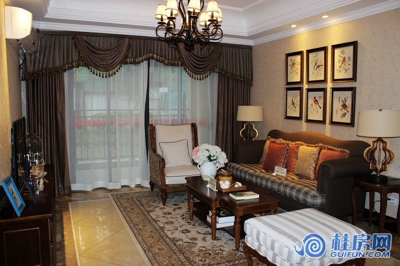 联发君澜天地A1户型样板间客厅