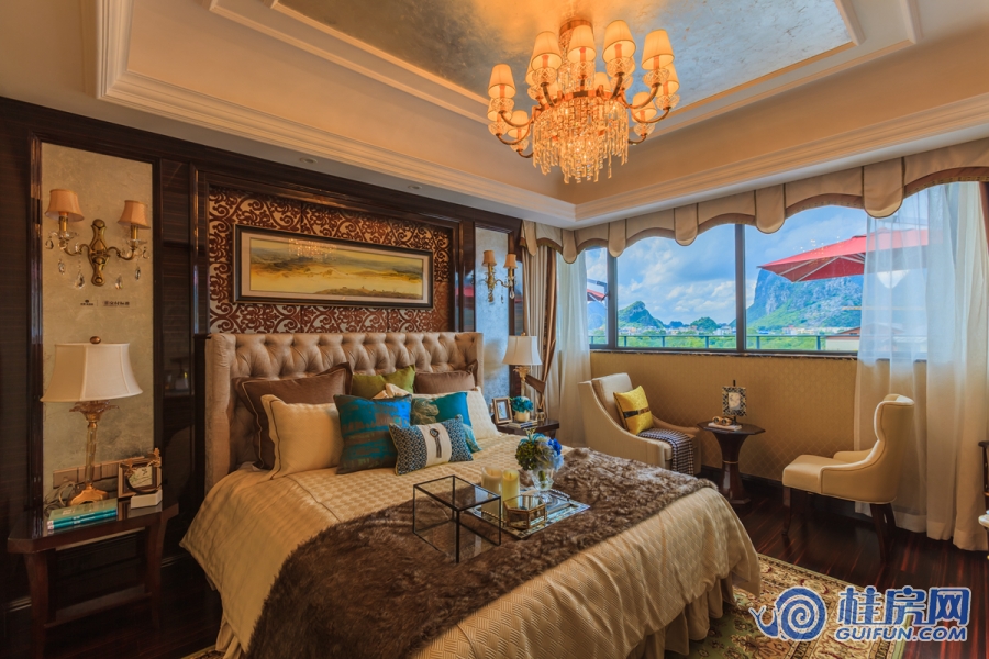 尊府142㎡标准层样板间主卧室