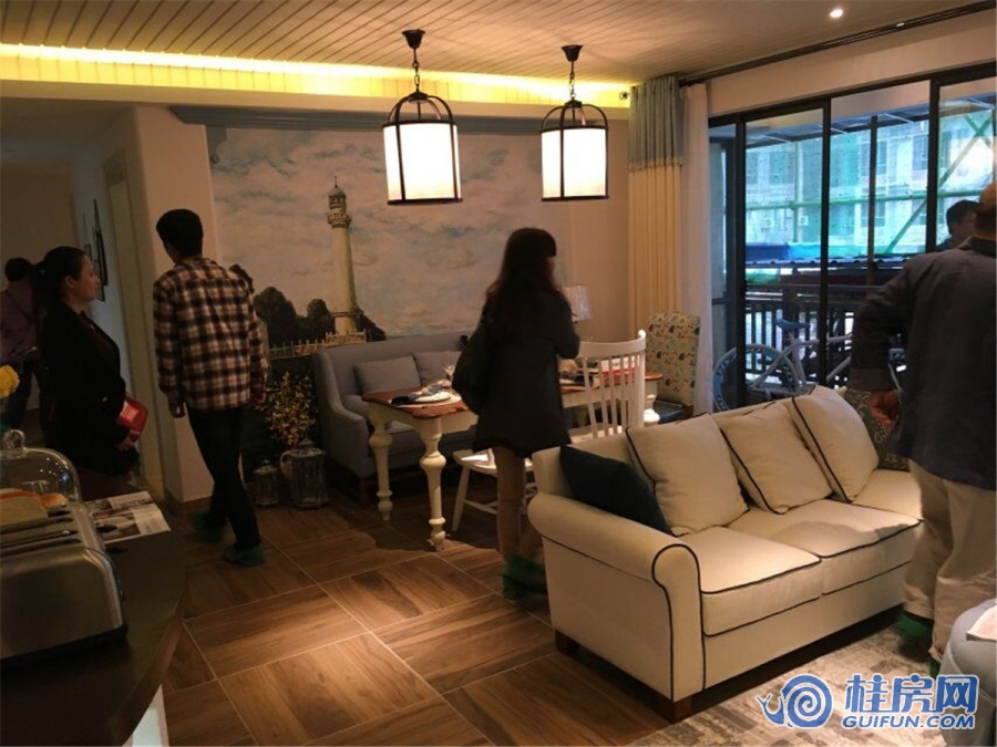 桂房网5.1购房节山水凤凰城站