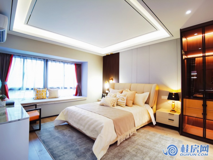 翡翠潮庭样板间实景图