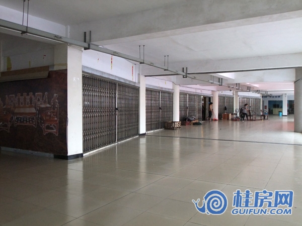 德天万货批发城