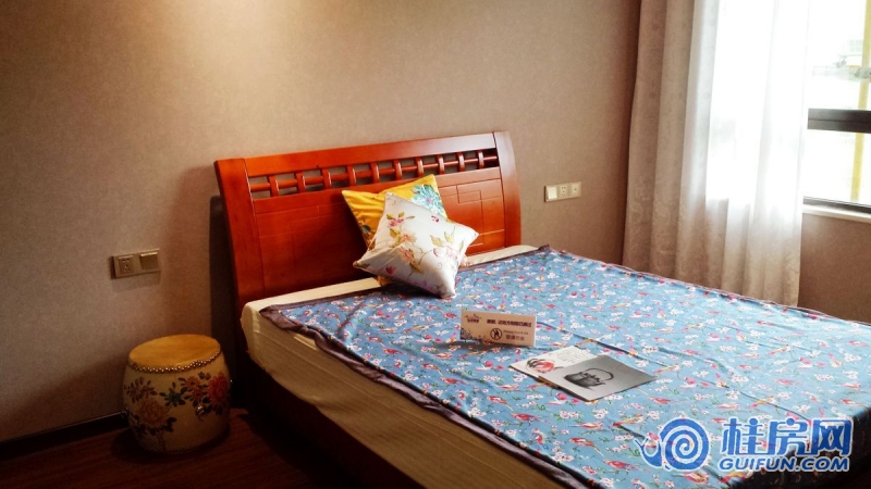 花语倾城B1户型3加1房2厅2卫样板间-客房