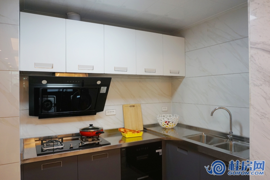 慧佳城91.37㎡(2+1)房2厅2卫样板间