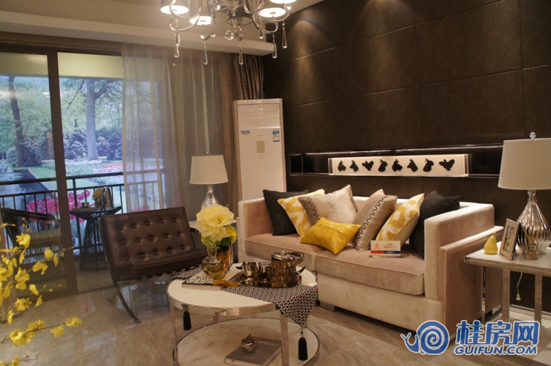 73㎡2室2厅——客厅