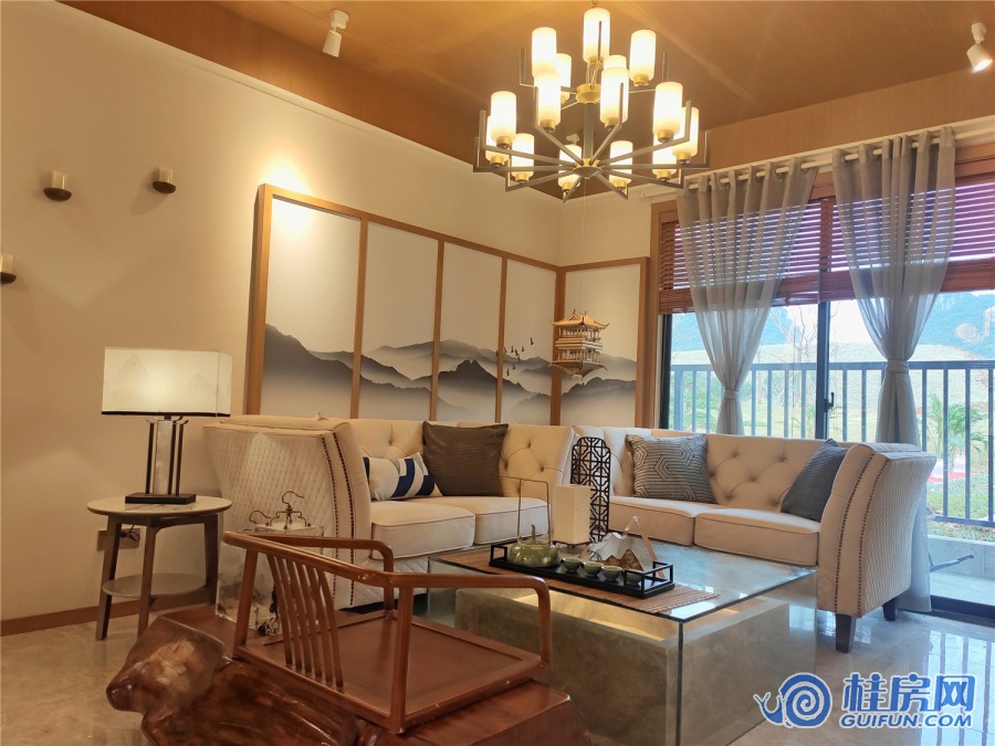 祥龙云居那山那水A户型样板间112㎡客厅