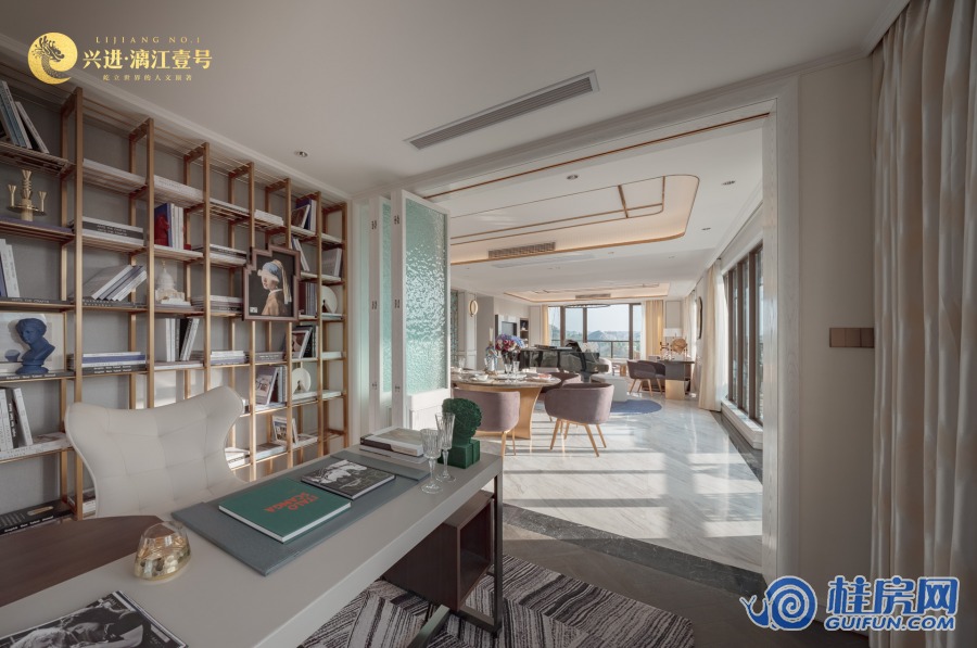 实景样板间-室内-260平揽江大平层-多功能区域2