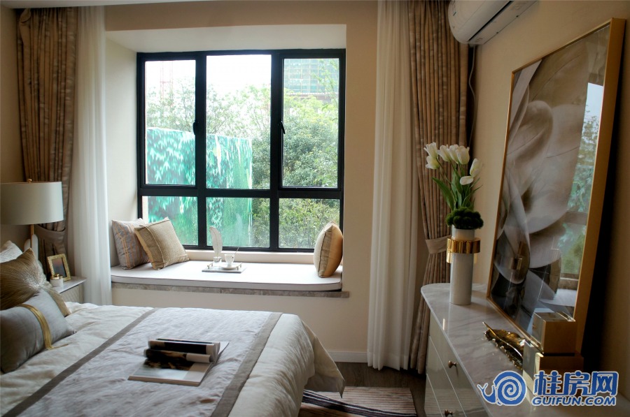 新城安厦·大都会B户型 4房2厅2卫128㎡样板间 主卧（2019.4）