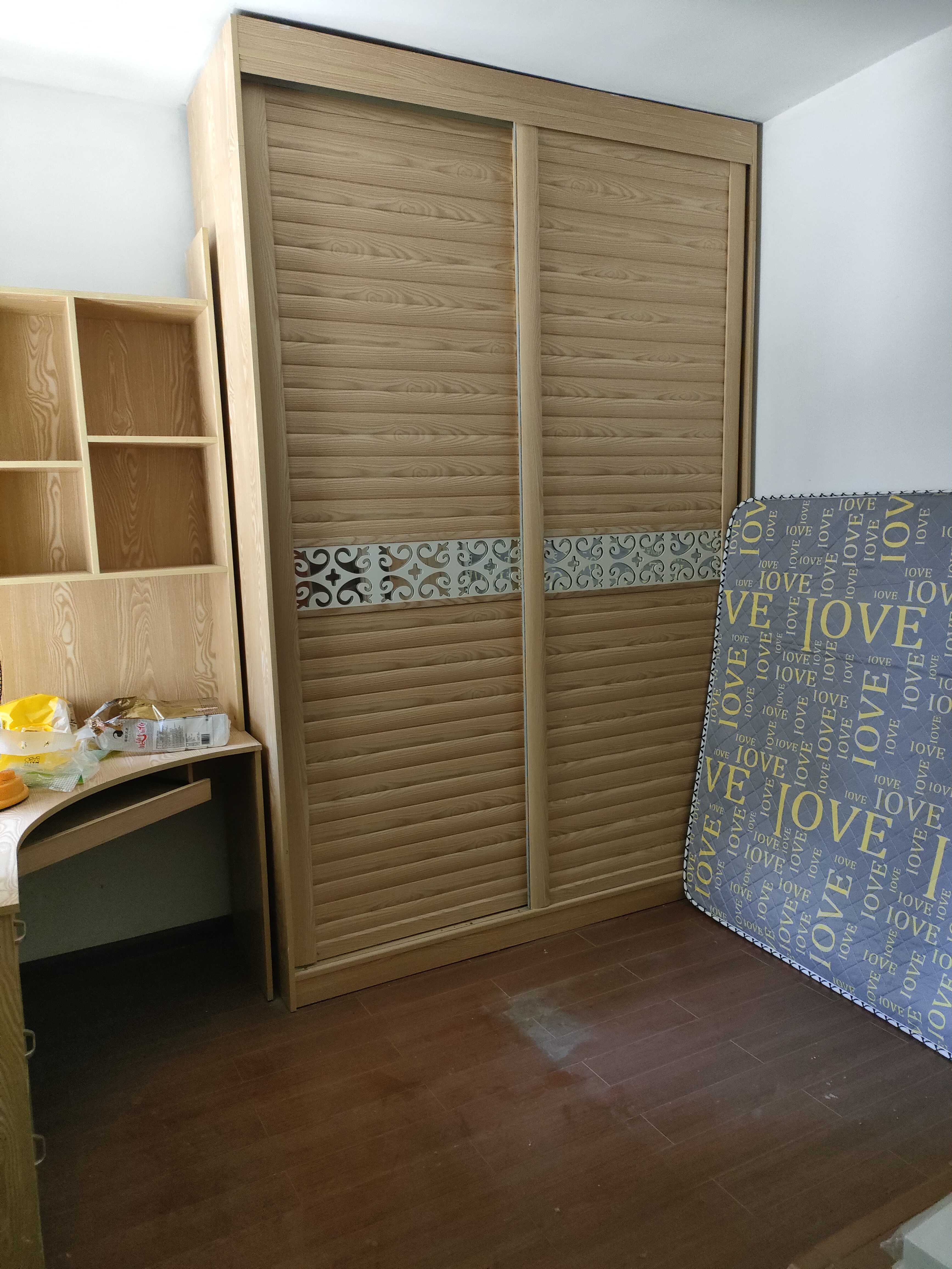 精装好房交通便利，配套完善，低价出售 二手房