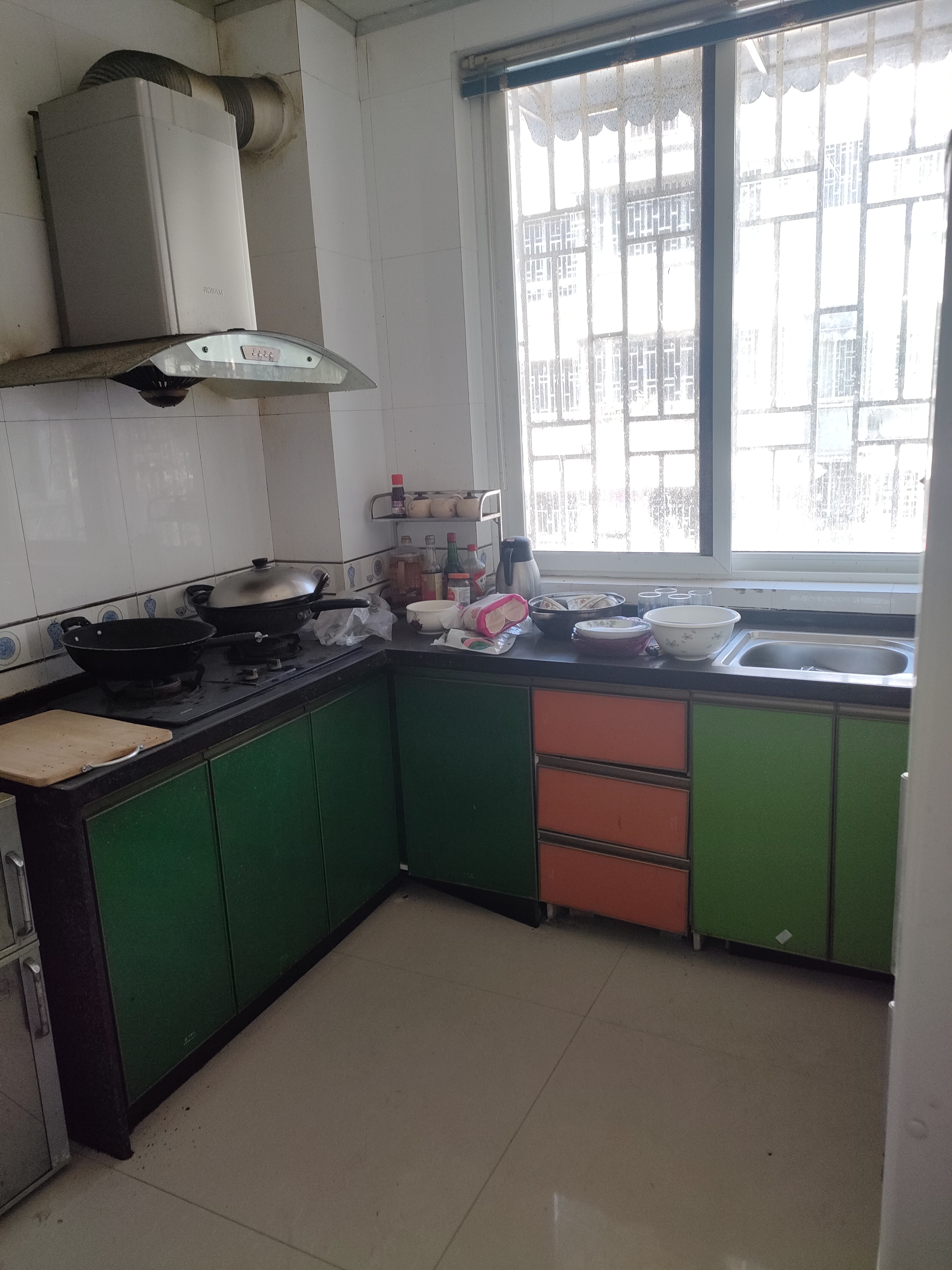 精装好房交通便利，配套完善，低价出售 二手房