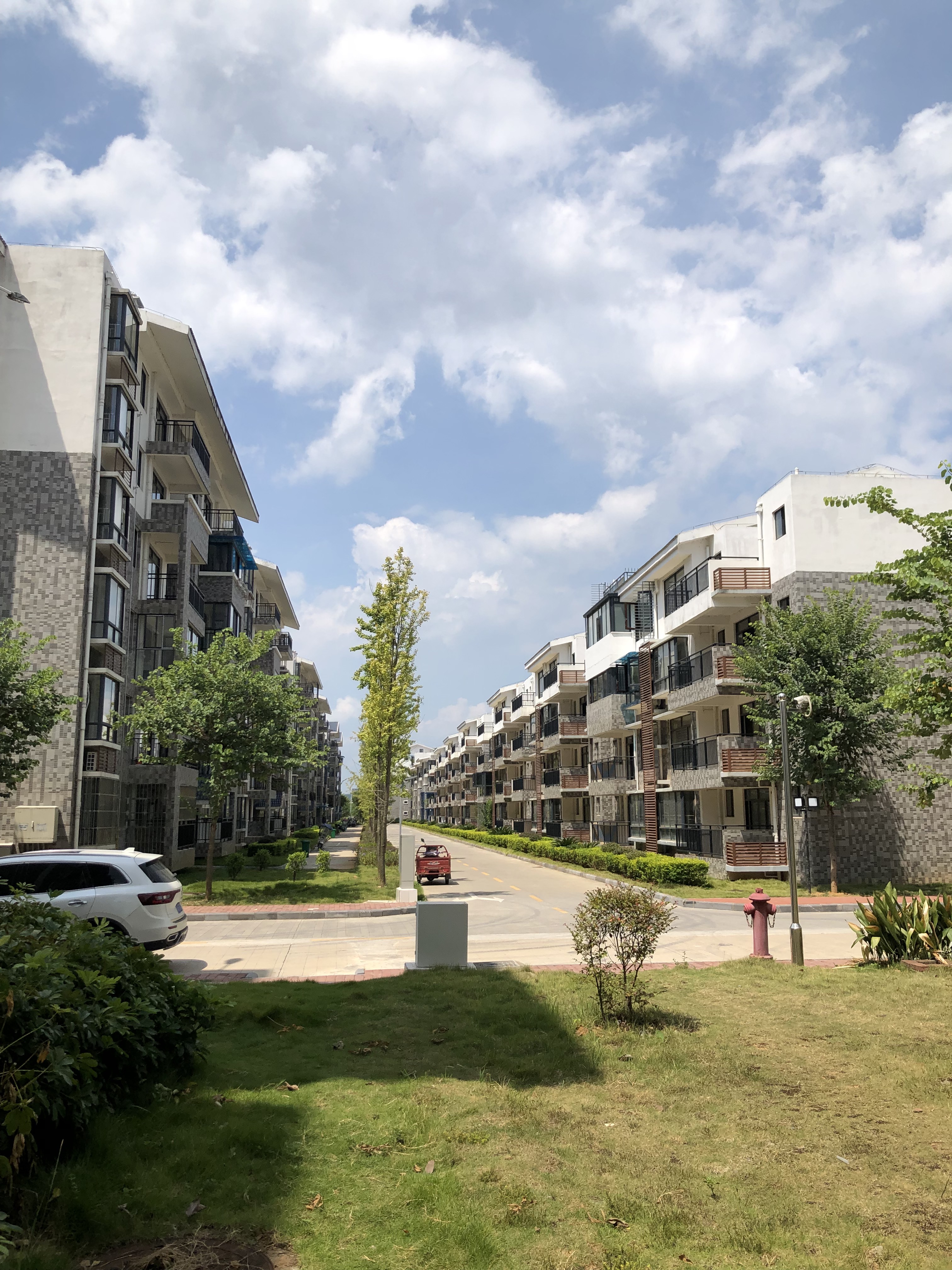 雁山师大，相思江奥林苑，3室2厅2卫，117..56㎡，毛坯，售价38万 二手房