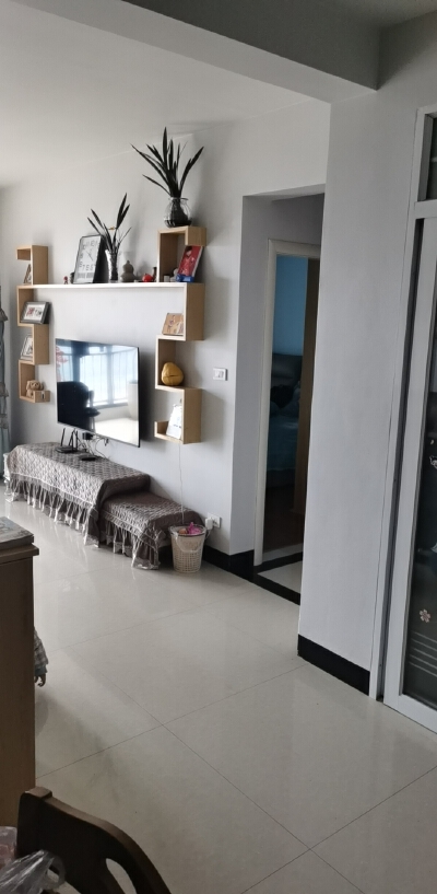 碧园印象桂林64栋，3室2厅2卫，112㎡，精装，售价50万