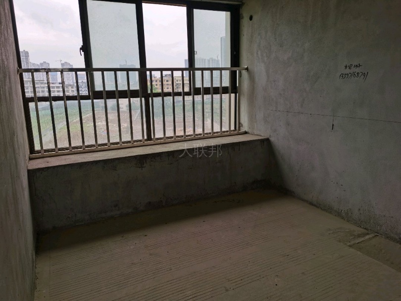 鑫屿金河阳光，4室2厅2卫，108㎡，毛坯，售价46.8万 二手房