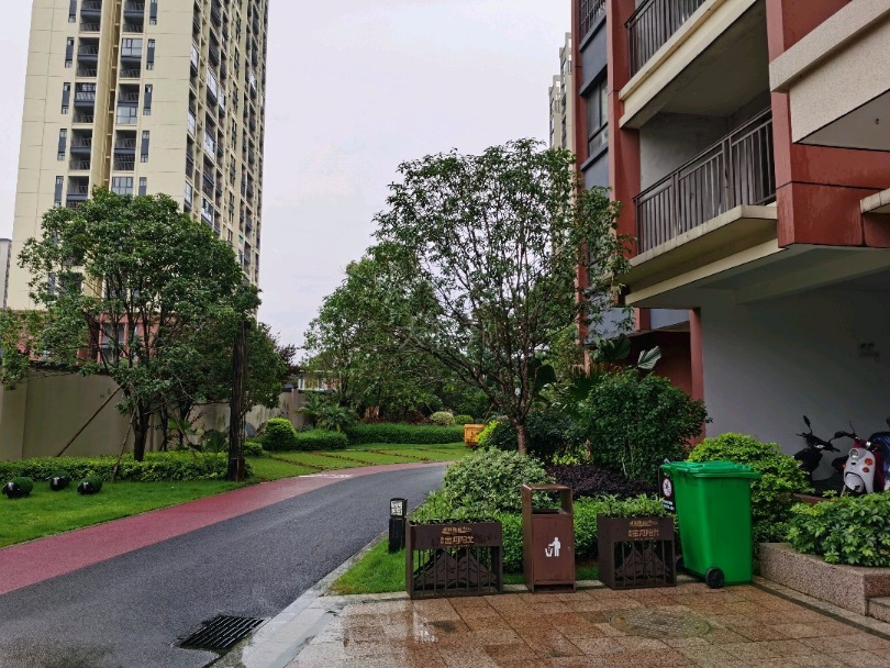 鑫屿金河阳光，4室2厅2卫，108㎡，毛坯，售价46.8万 二手房