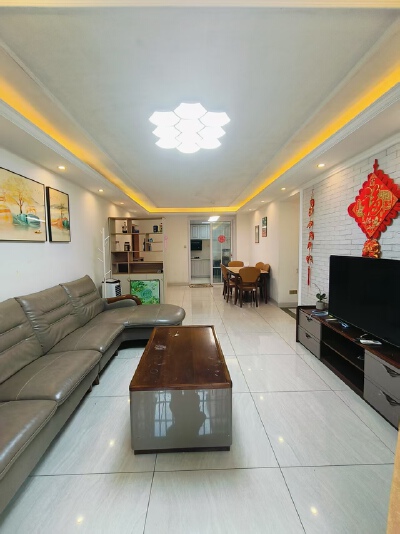 联发欣悦，3室2厅2卫，102㎡，精装，售价75万