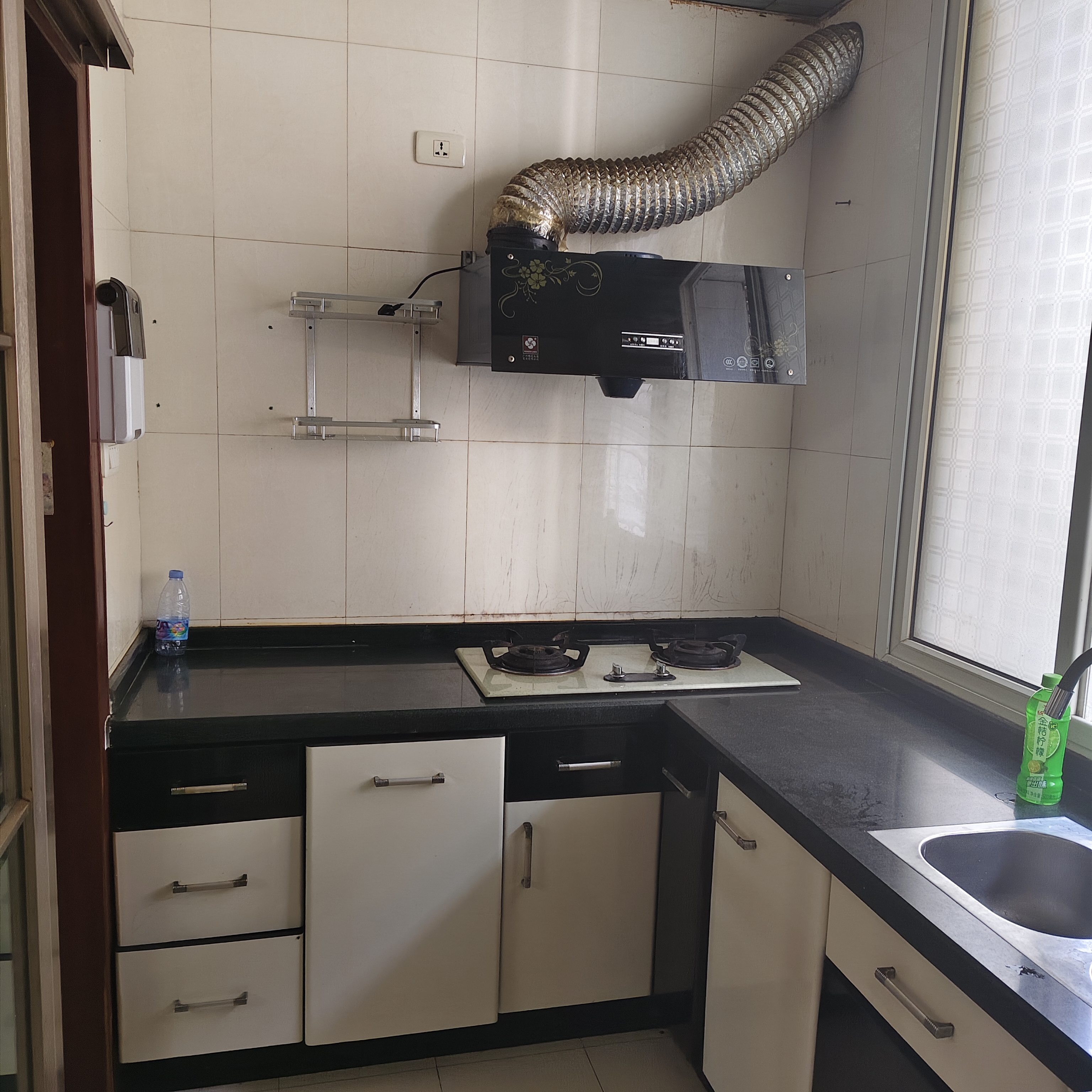 丽君公交站旁边小区小户型 租房